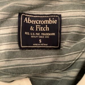 Abercrombie & Fitch Shirts - Abercrombie long sleeve shirt Abercrombie & Fitch Shirts - Abercrombie long sleeve shirt